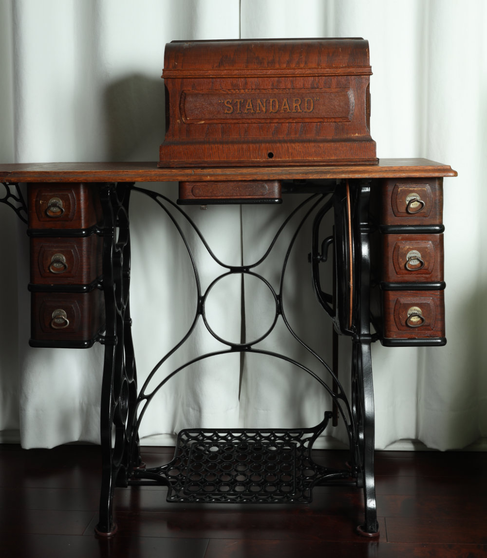 Standard Treadle Table