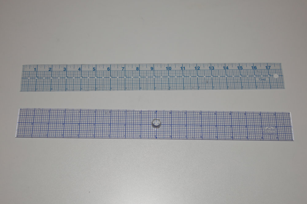 2 clear rulers for sewing